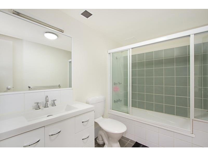 Sir Fred Schonell Drive, St Lucia QLD 4067