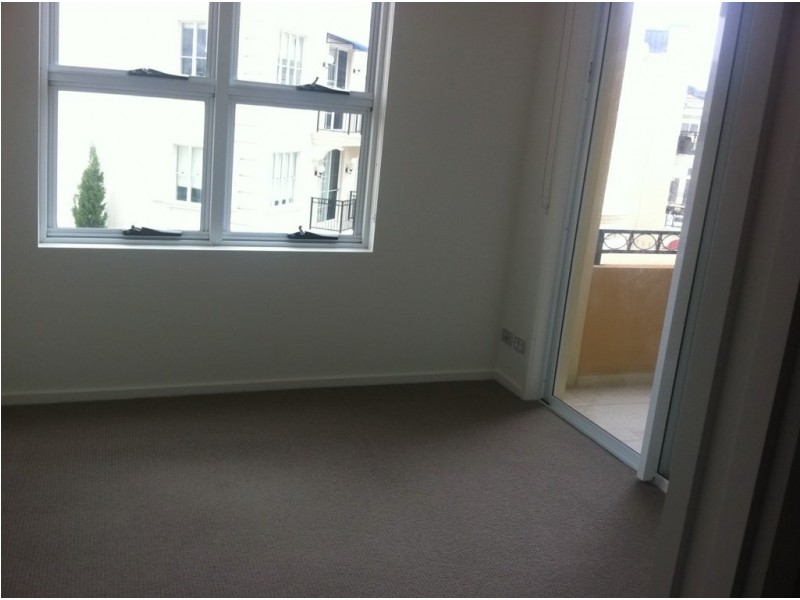The Boulevard, Carrara QLD 4211