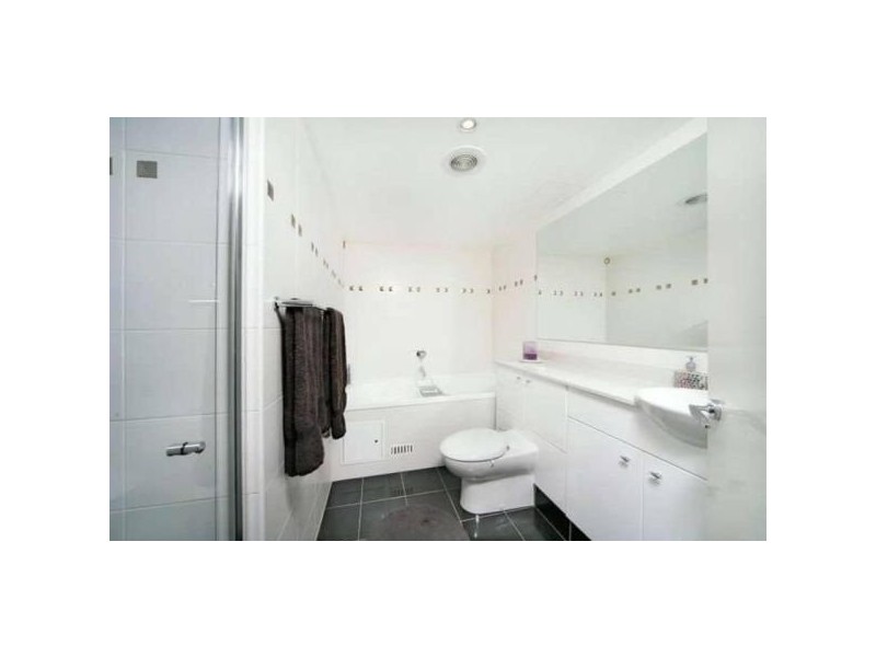Cohens Way, Pakenham VIC 3810