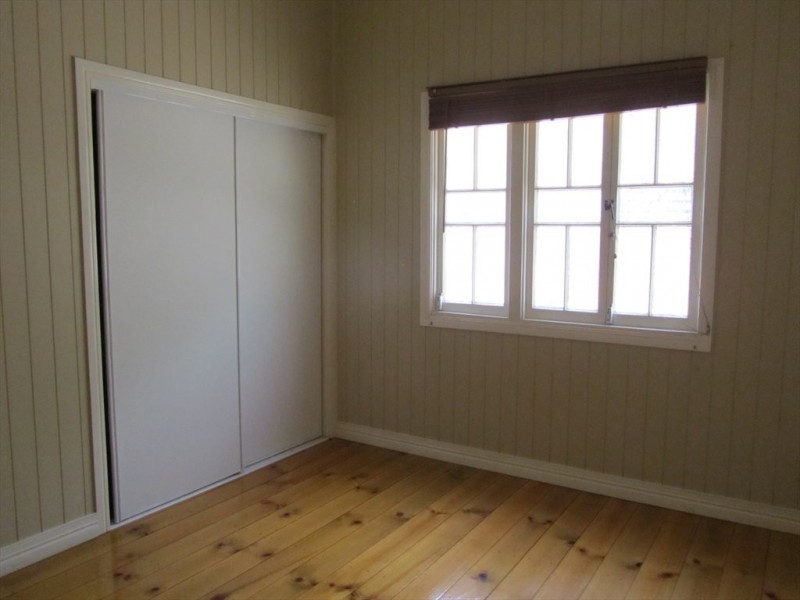 Crawford, Ashgrove QLD 4060