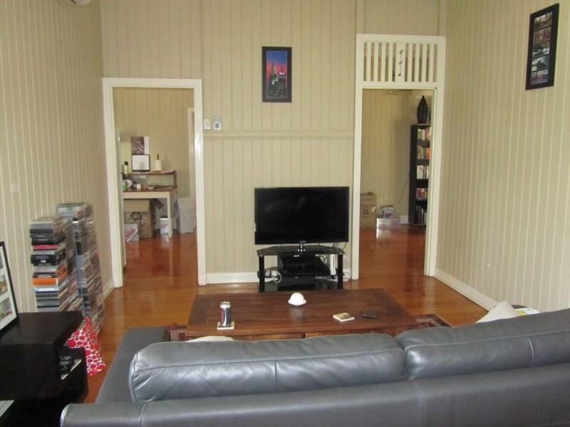 Crawford, Ashgrove QLD 4060