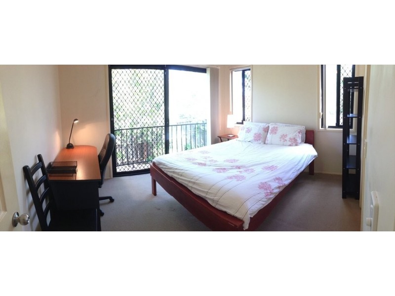 Blake Street, Southport QLD 4215