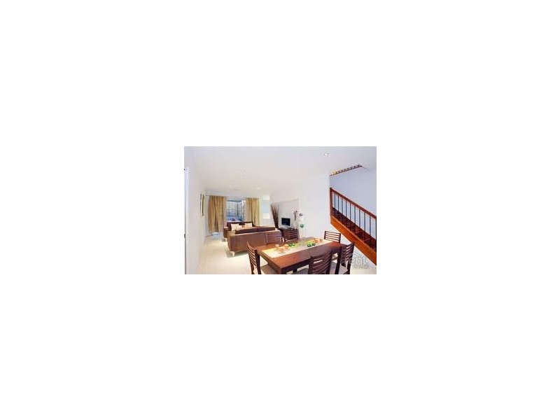 elma st, Salisbury QLD 4107
