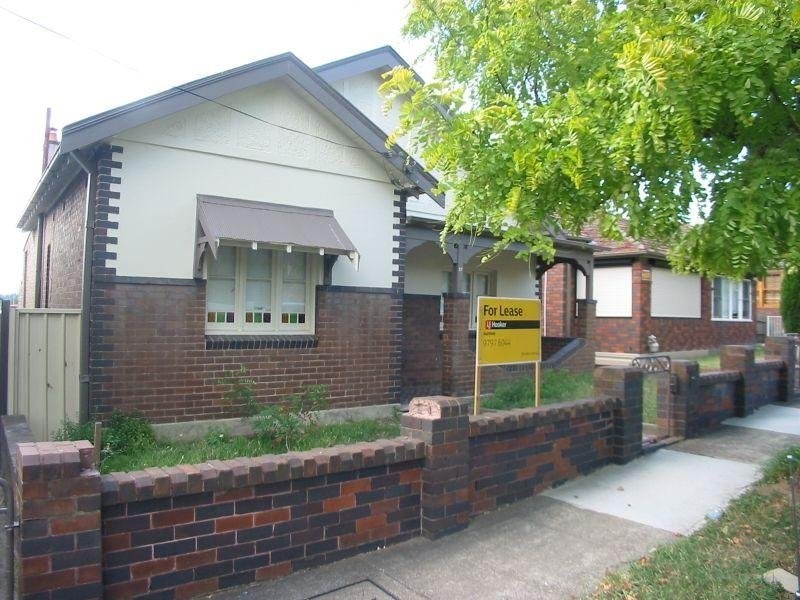roberts, Canterbury NSW 2193
