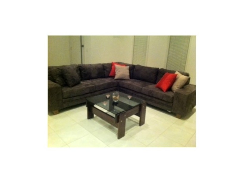 Birch Avenue, Tullamarine VIC 3043