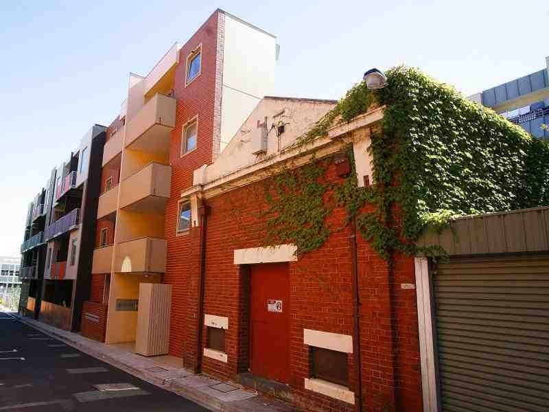 Tyrone St, North Melbourne VIC 3051