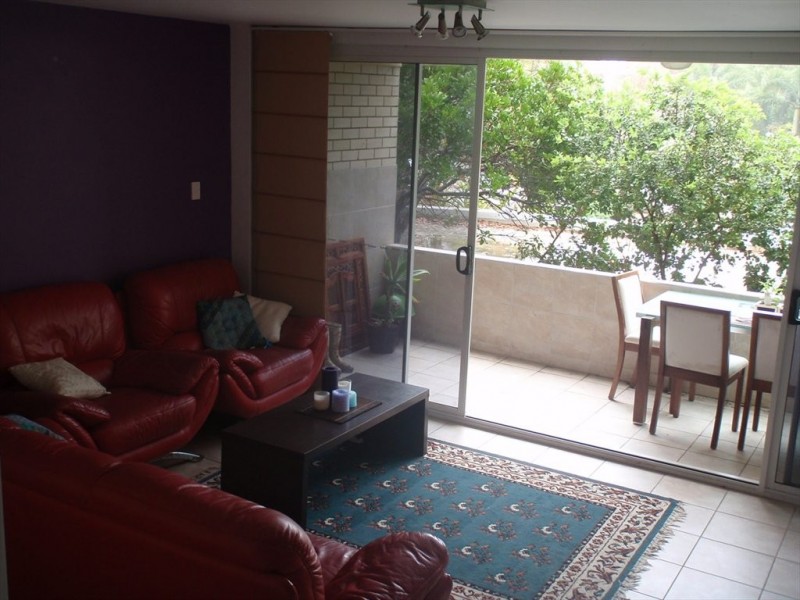 Old Burleigh Road, Broadbeach QLD 4218