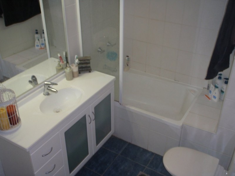 Old Burleigh Road, Broadbeach QLD 4218