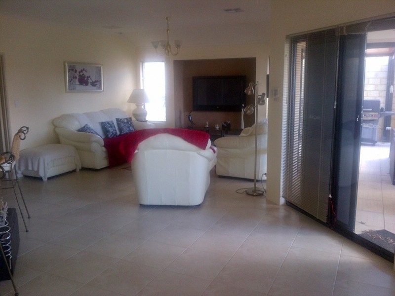 possum dr, Wannanup WA 6210