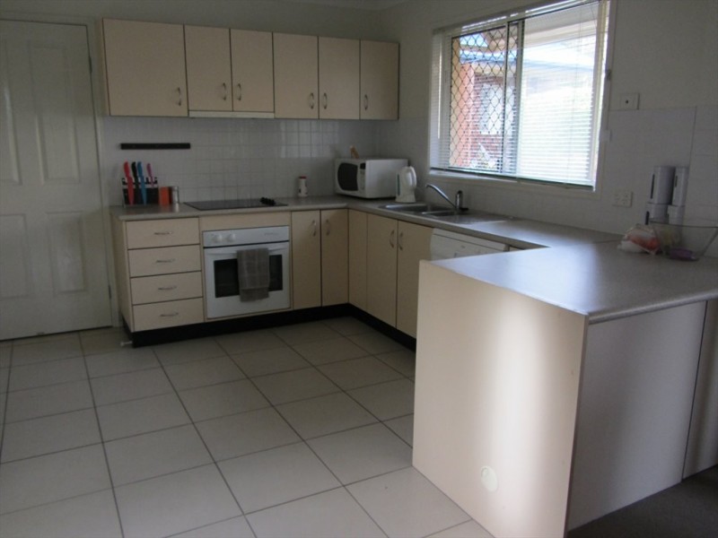 Yamboyna, Manly QLD 4179