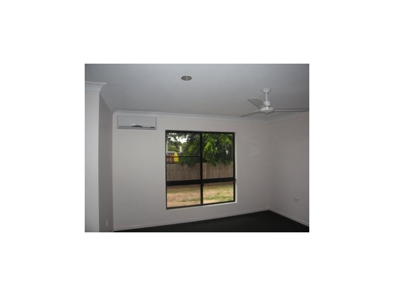 COLLEGE COURT, North Mackay QLD 4740