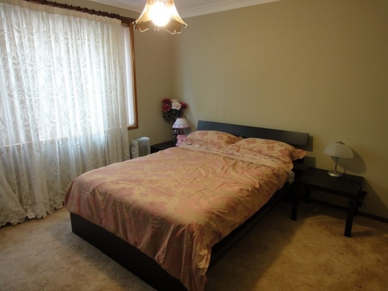 Quakers Hill Parkway, Quakers Hill NSW 2763