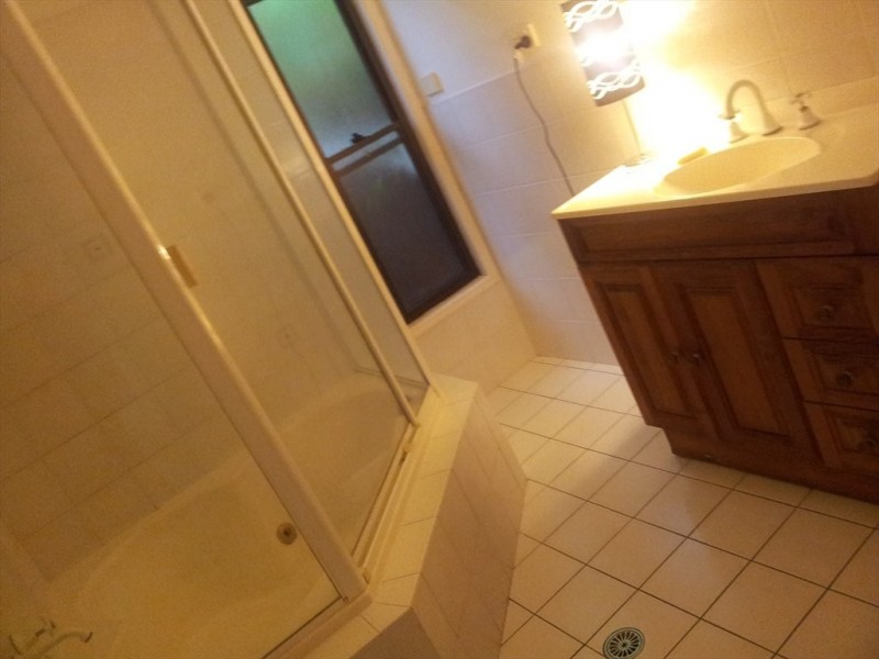Whiting St, Labrador QLD 4215