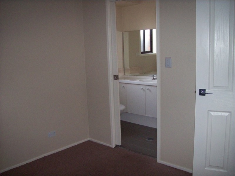 knot pl, Bonnyrigg Heights NSW 2177