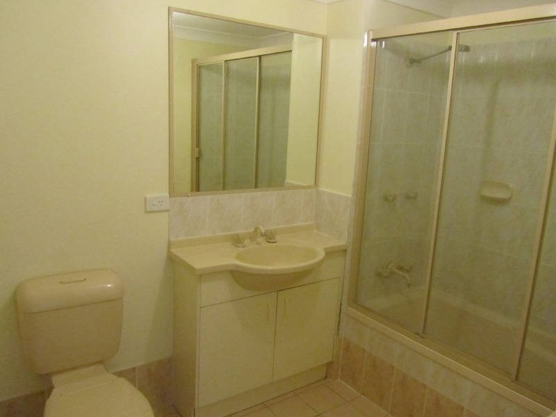 Mitre street, St Lucia QLD 4067