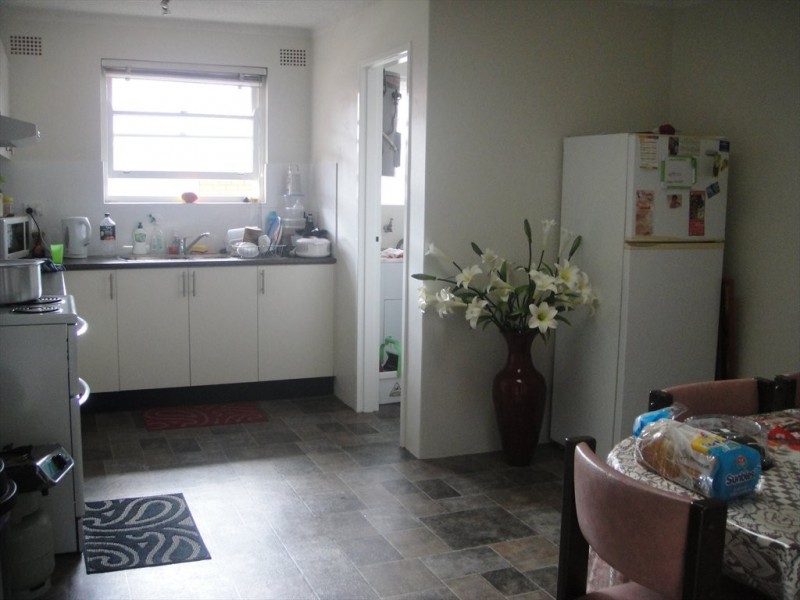St Albans Road, Kingsgrove NSW 2208
