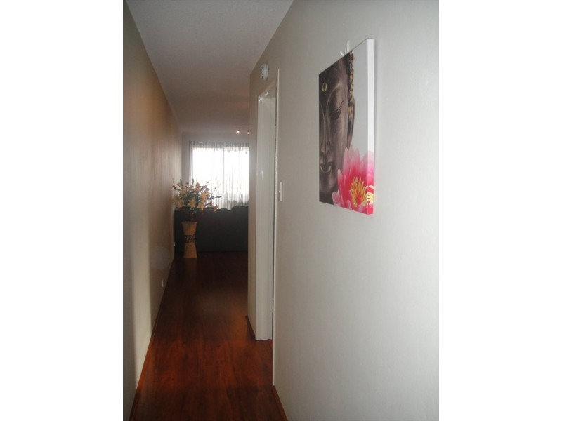 St Albans Road, Kingsgrove NSW 2208