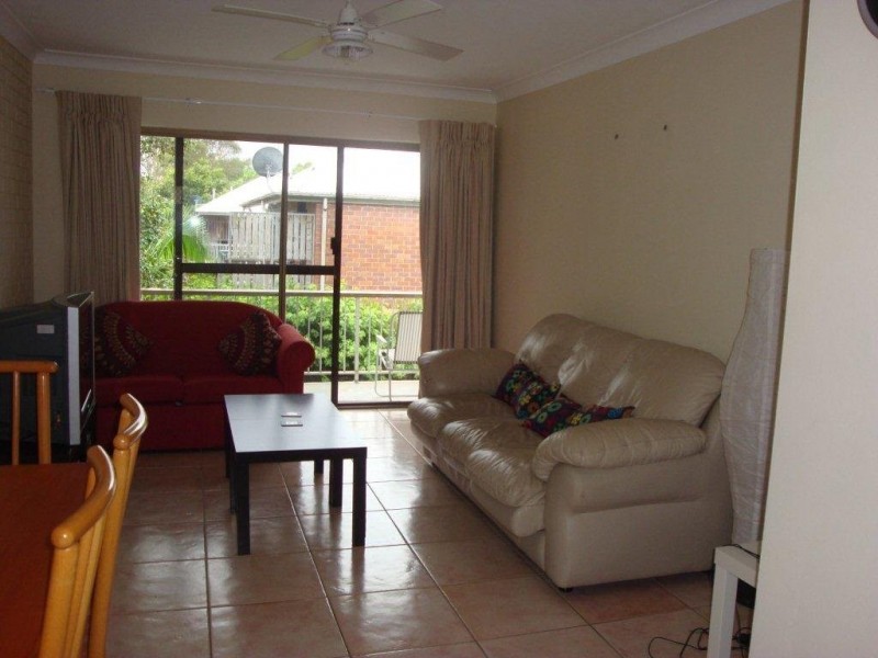 Sutherland Ave, Labrador QLD 4215