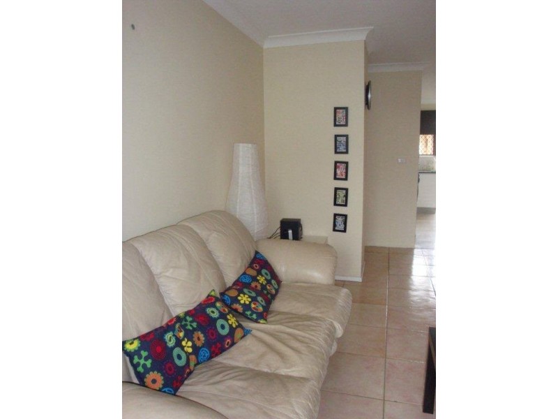 Sutherland Ave, Labrador QLD 4215