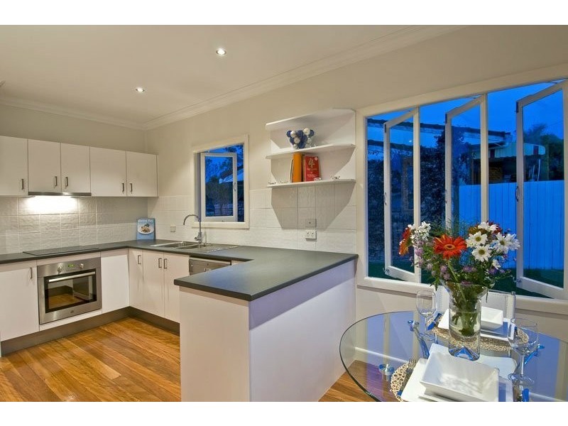 Schilling Avenue, Southport QLD 4215