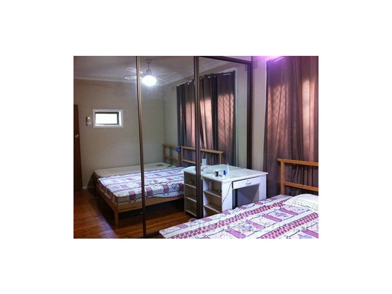 Chetwyn place, Constitution Hill NSW 2145