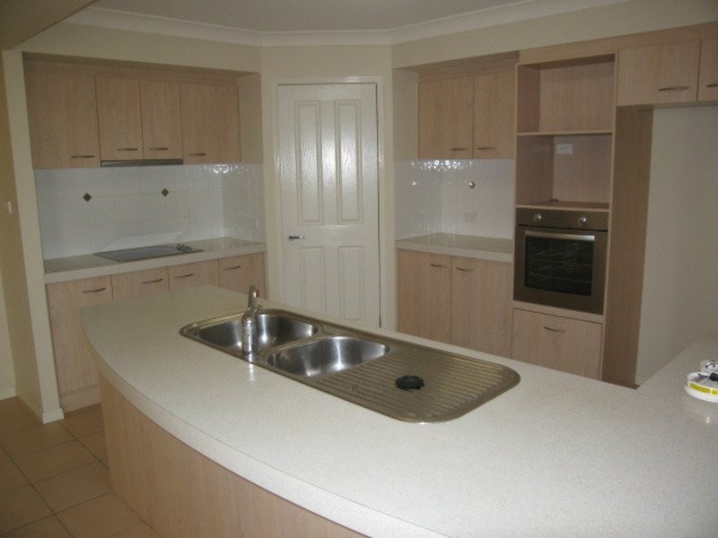 Crestwood Drive, Molendinar QLD 4214