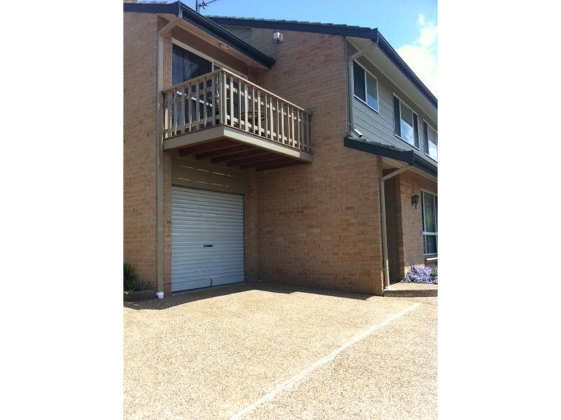 Mangerton Rd, Mangerton NSW 2500