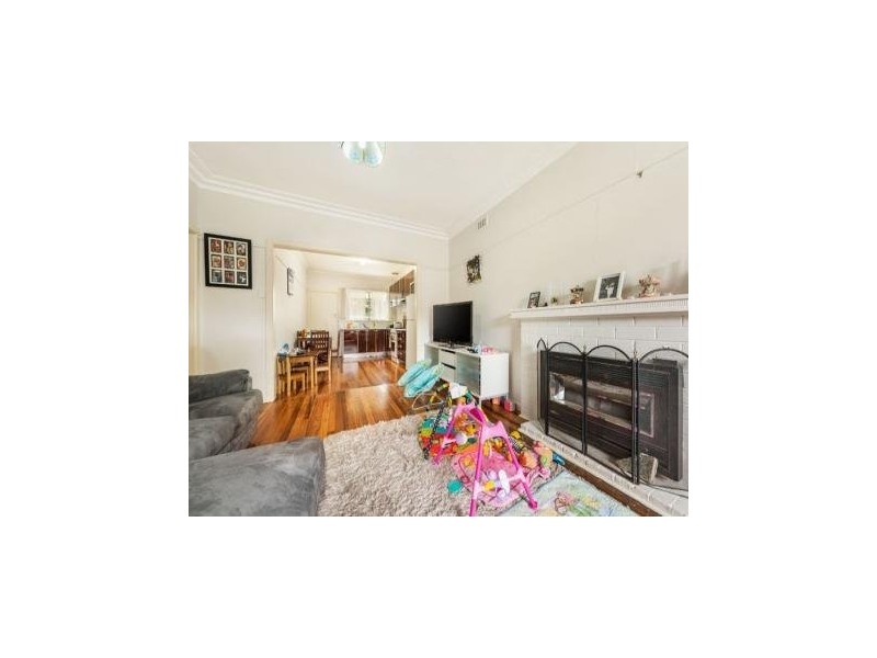 Burnett St, Mitcham VIC 3132