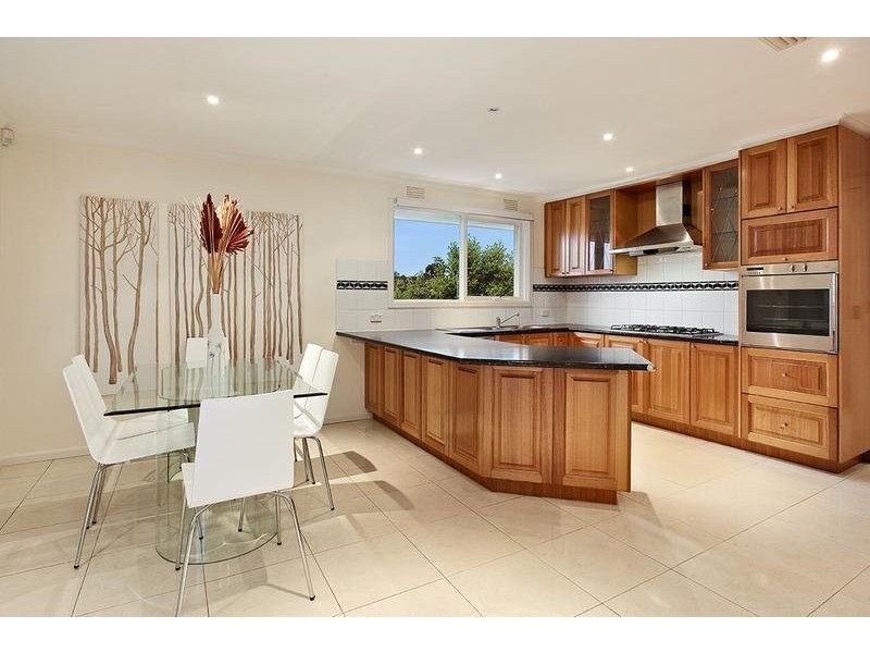 dellfield drive, Templestowe Lower VIC 3107