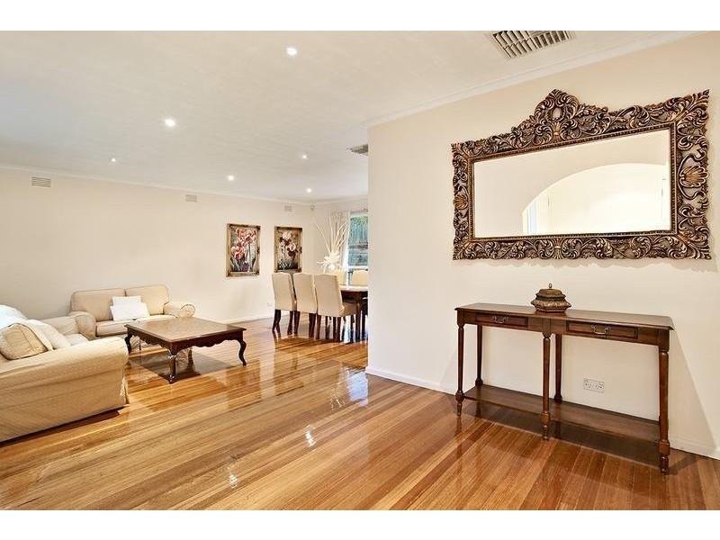 dellfield drive, Templestowe Lower VIC 3107