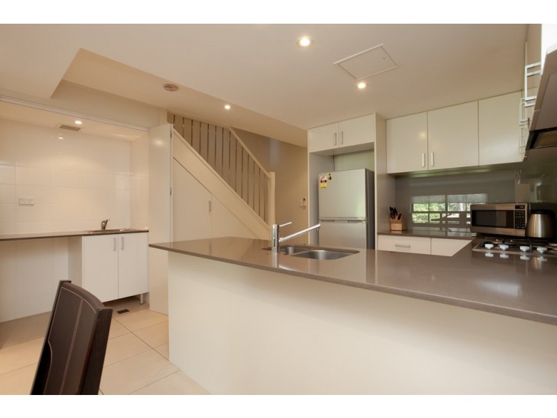 Wentworth park road, Pyrmont NSW 2009