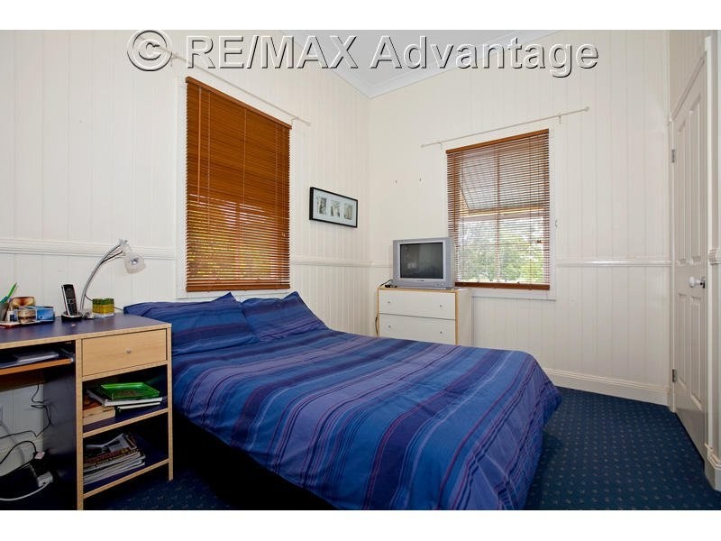 west avenue, Wynnum QLD 4178