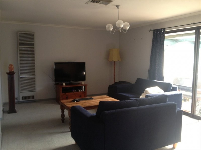 Vendale Drive, Flagstaff Hill SA 5159
