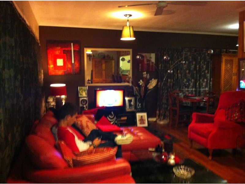 Whiting street, Labrador QLD 4215