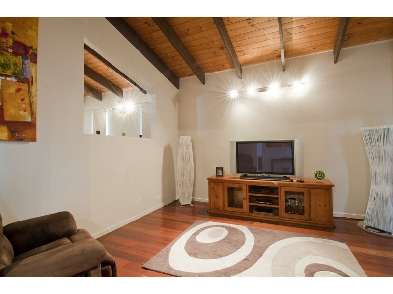 latrobe ave, Helensvale QLD 4212