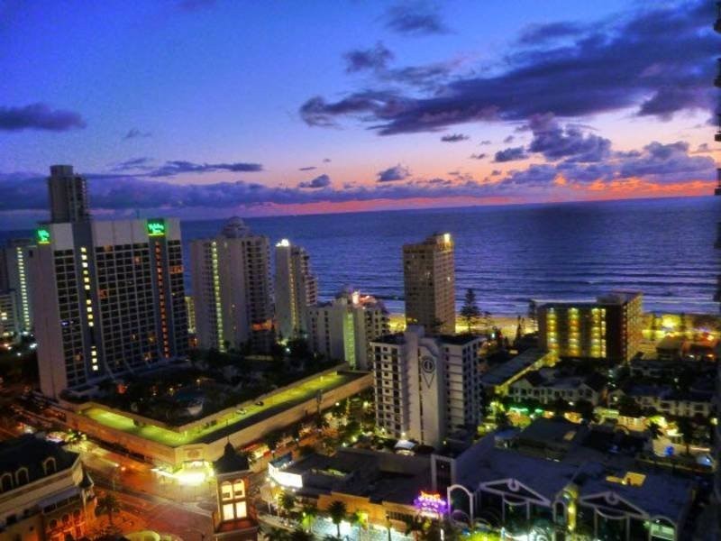 ferny avenue, Surfers Paradise QLD 4217