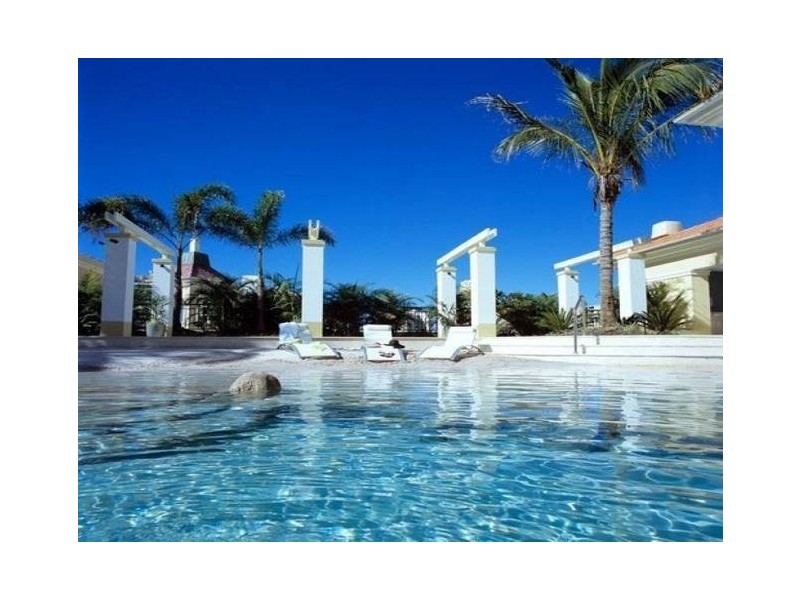 ferny avenue, Surfers Paradise QLD 4217