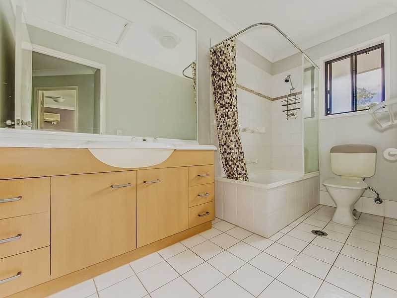 Gemvale Rd, Mudgeeraba QLD 4213