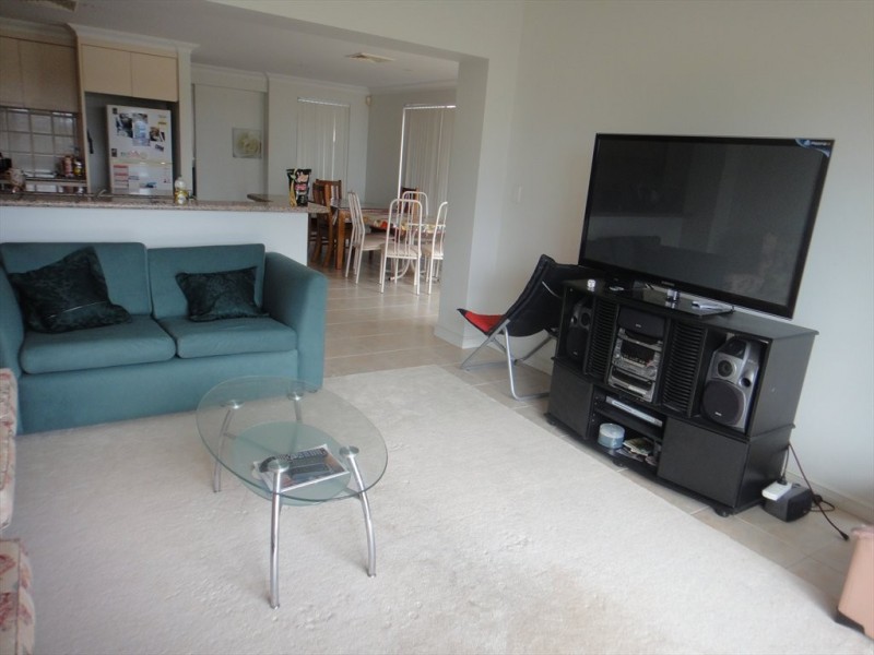 Canterbury Circle, Currambine WA 6028