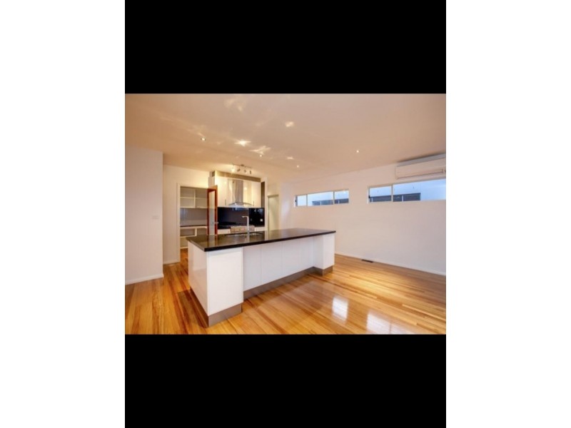 Swanbourne Ave, Highton VIC 3216