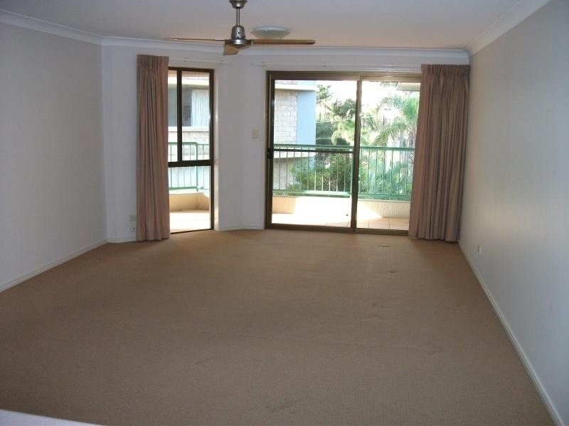 Old Burleigh rd, Broadbeach QLD 4218