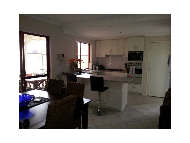 Sixth ave, Inglewood WA 6052