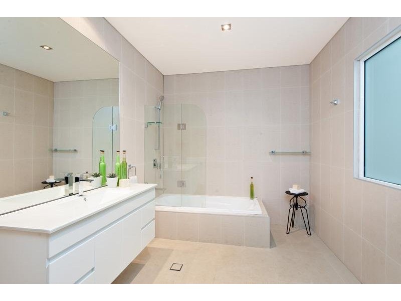 Edgeware Rd, Enmore NSW 2042