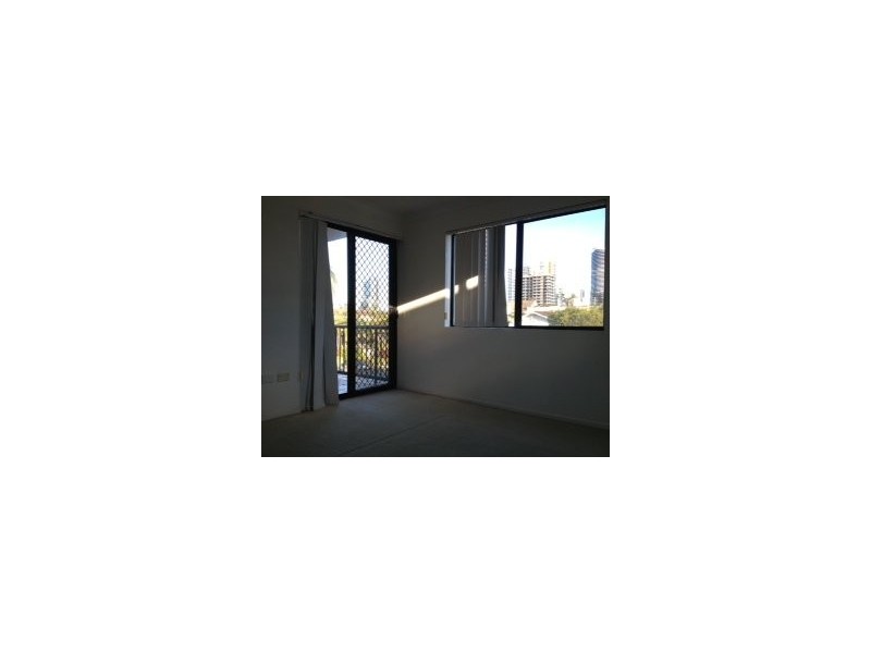 Britannia Avenue, Broadbeach QLD 4218
