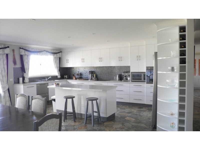 Albion Heights Drive, Kingston Beach TAS 7050