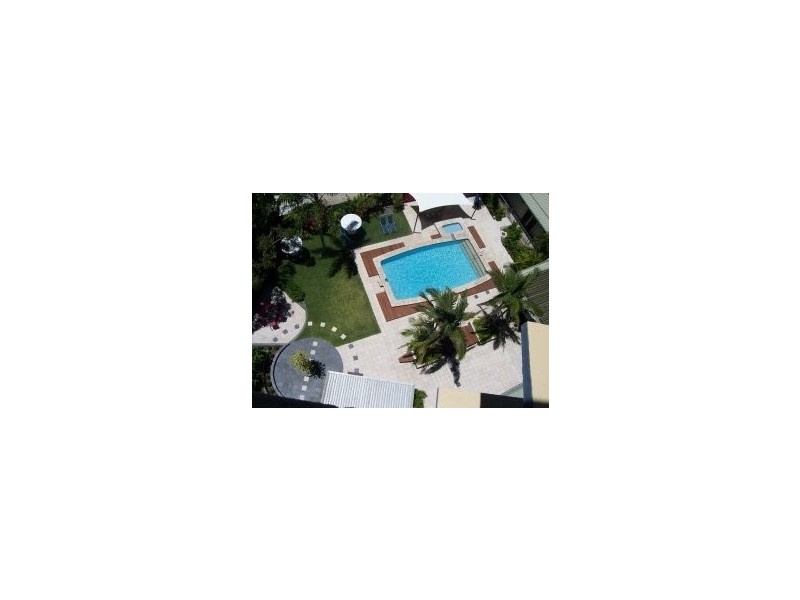 Sixth Avenue, Cotton Tree QLD 4558