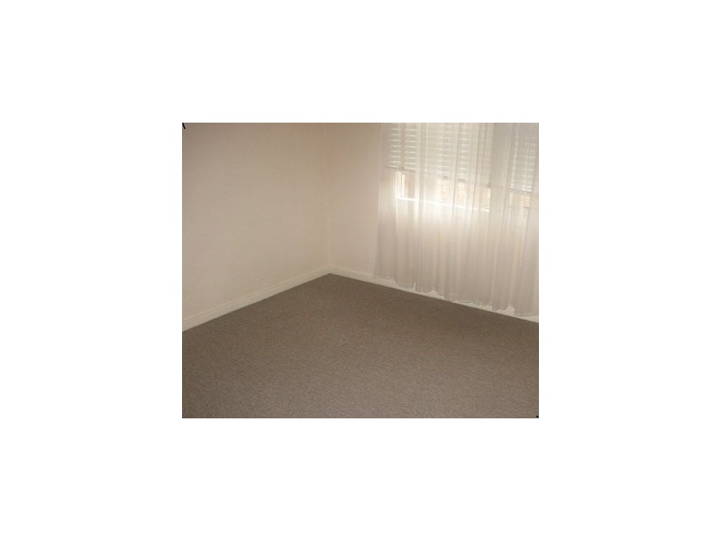 Irvine St, Watson ACT 2602