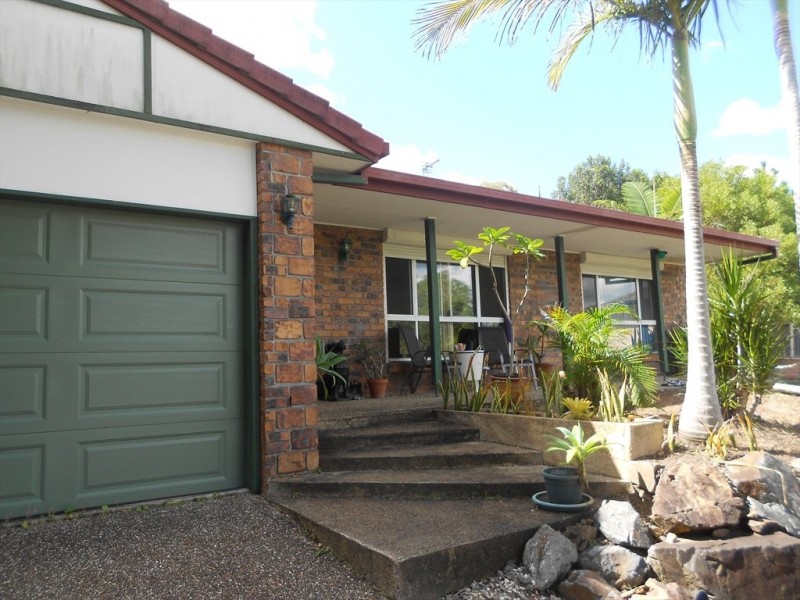 Pacific Pines, Pacific Pines QLD 4211