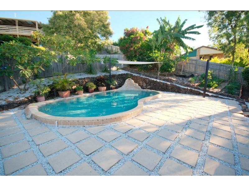 Rorymor crt, Highland Park QLD 4211