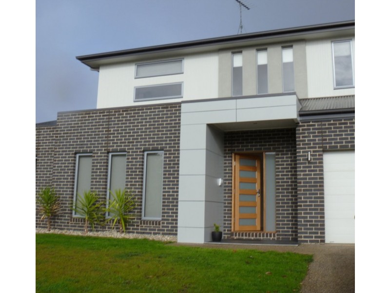 The Avenue, Belmont VIC 3216